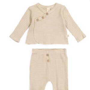 NWT SNUG 2pc Newborn Waffle Knit Cardigan And Pants Set Size 6-9